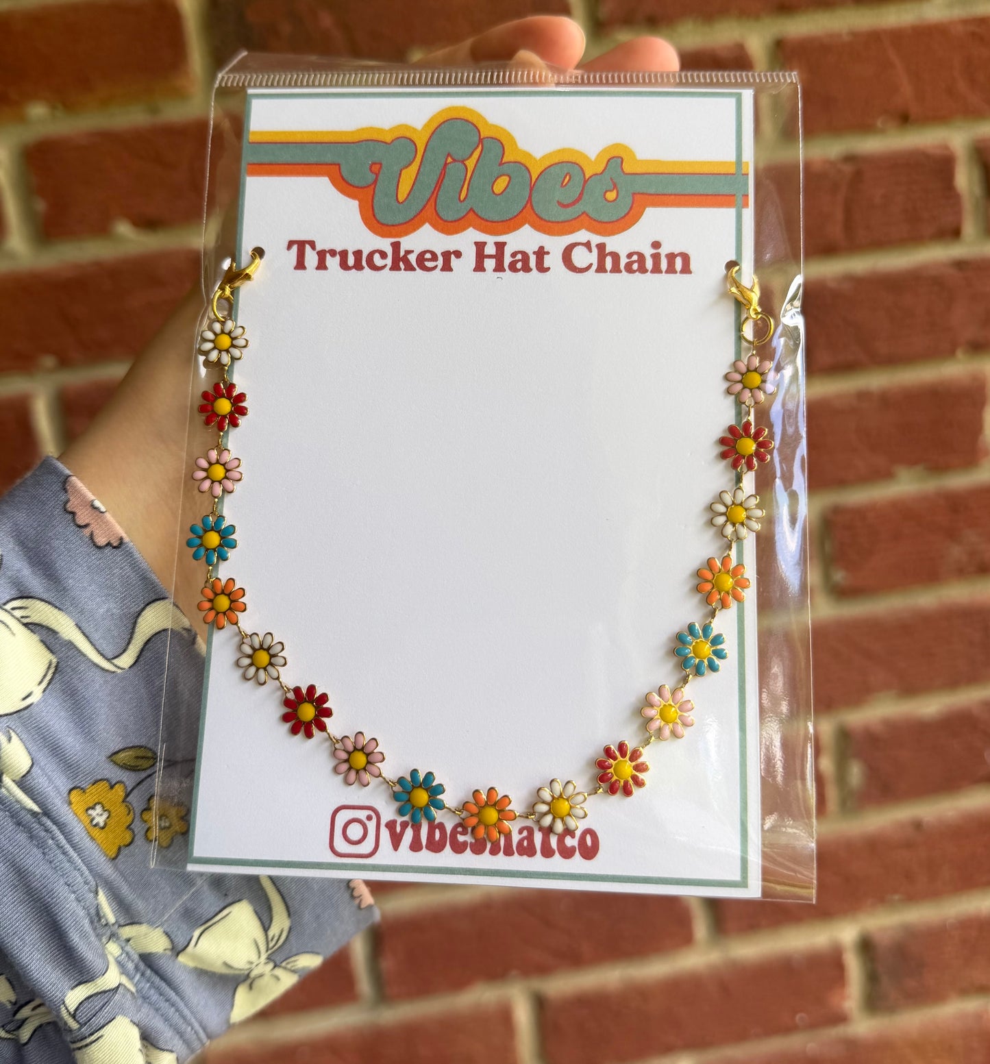 Daisy Trucker Hat Chain