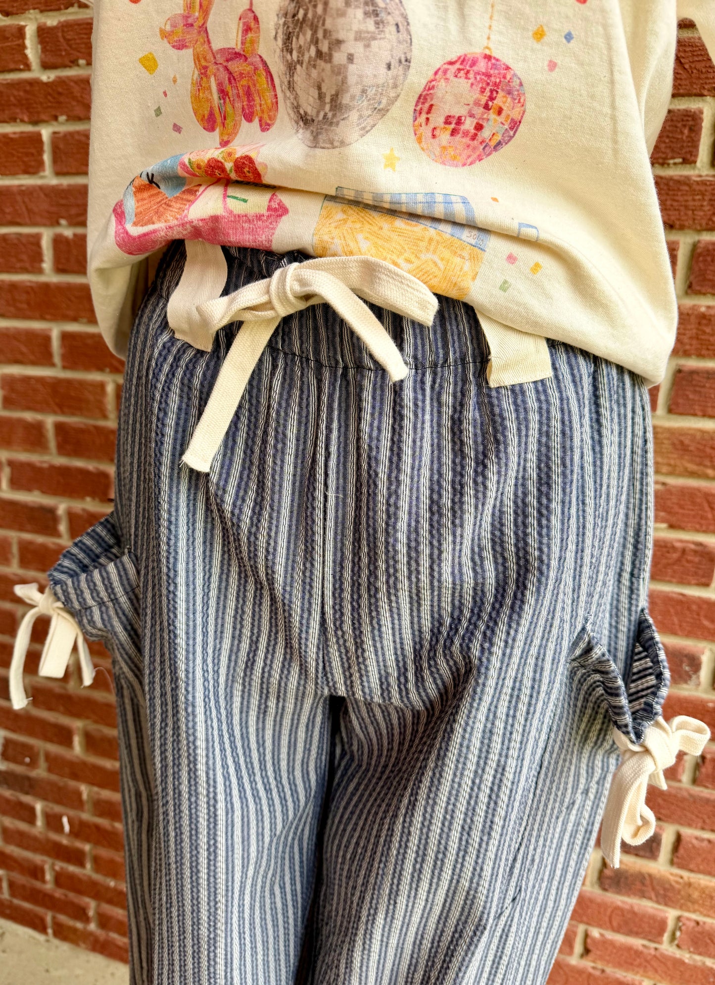 Bow Textured Woven Pants